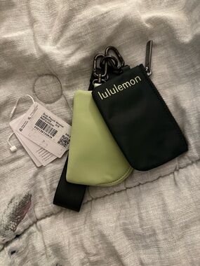Lululemon Key Dual Pouch Wristlet Green